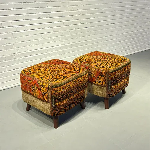 Blade and Razor Barbershop Toronto Mousavi Carpet Gallery — Pouf 4-0009